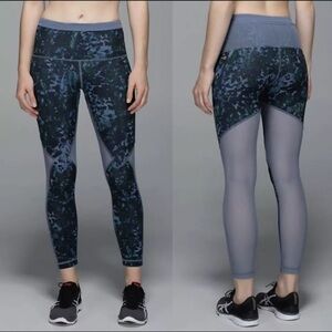 🌷 Lululemon Running in the City 7/8 Tight in Blue Floral Mesh Size 6